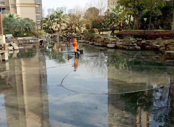 泌阳景观池淤泥清理